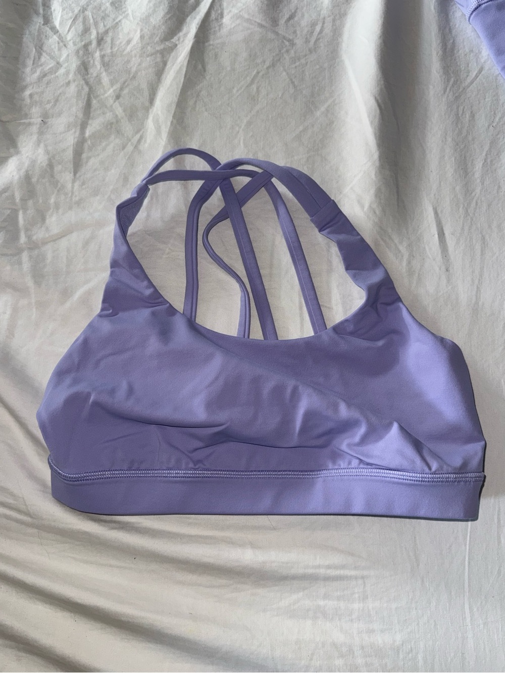 lululemon Energy Bra *Medium
Support, B-D Cups in Lilac Smoke, Size 6